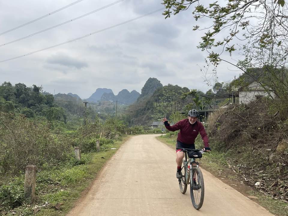 Gentle Sapa Cycling: Half-Day Cultural Experience to Má Tra & Tả Phìn Valley